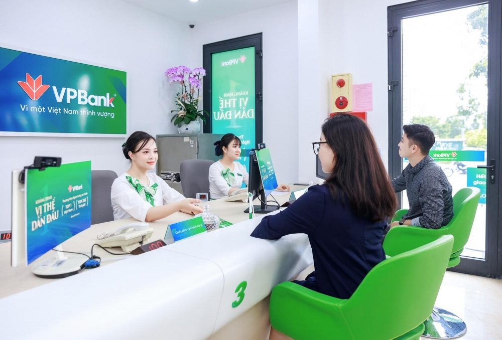 Ngành Ngân hàng quý II tiếp tục lãi lớn, nhà băng nào dẫn đầu? Ngành Ngân hàng quý II tiếp tục lãi lớn, nhà băng nào dẫn đầu?