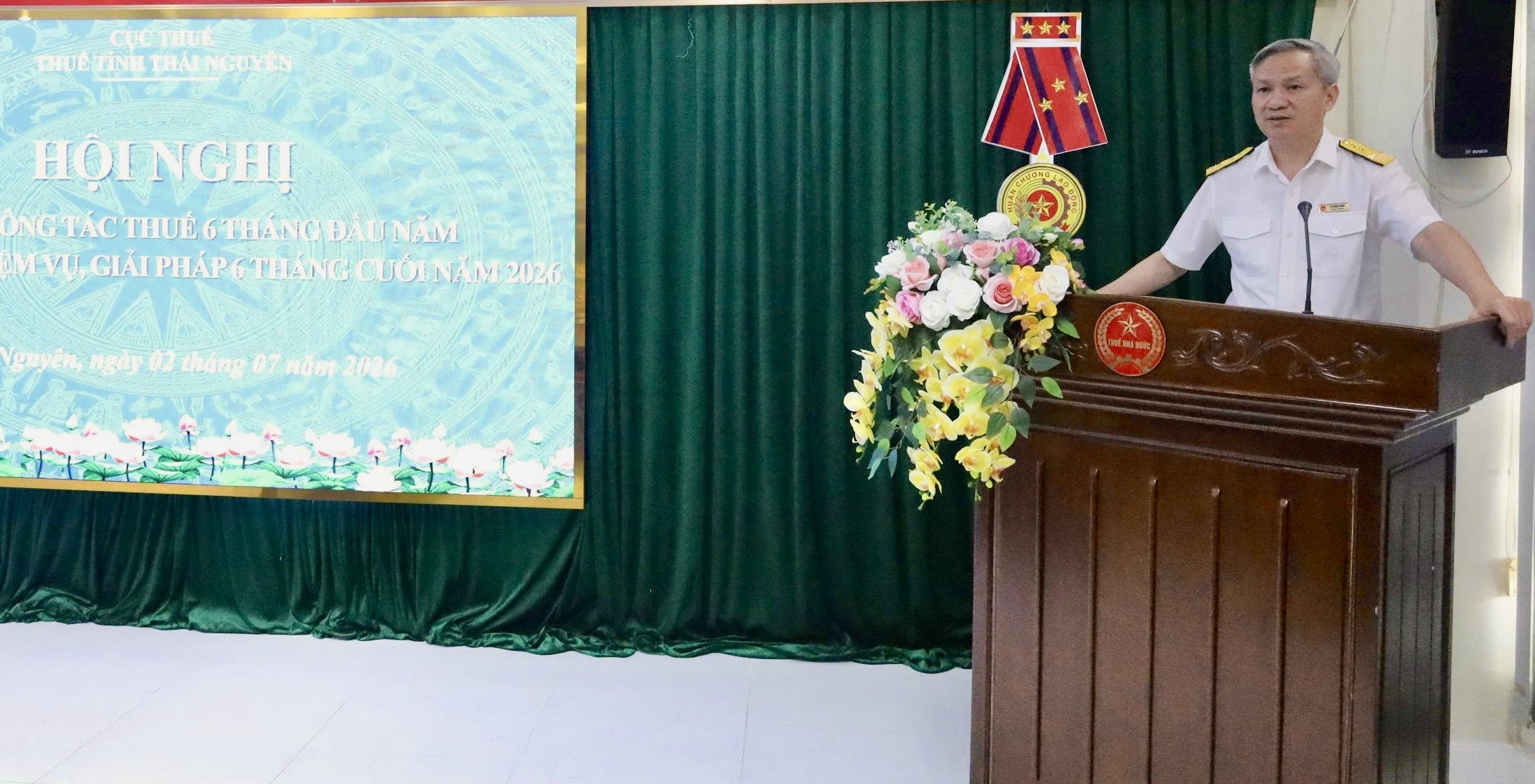 Đồng chí Đỗ Trọng Nghĩa - Ủy viên Ban chấp hành Đảng bộ UBND tỉnh, Bí thư Đảng ủy,                                                  Trưởng Thuế tỉnh phát biểu chỉ đạo