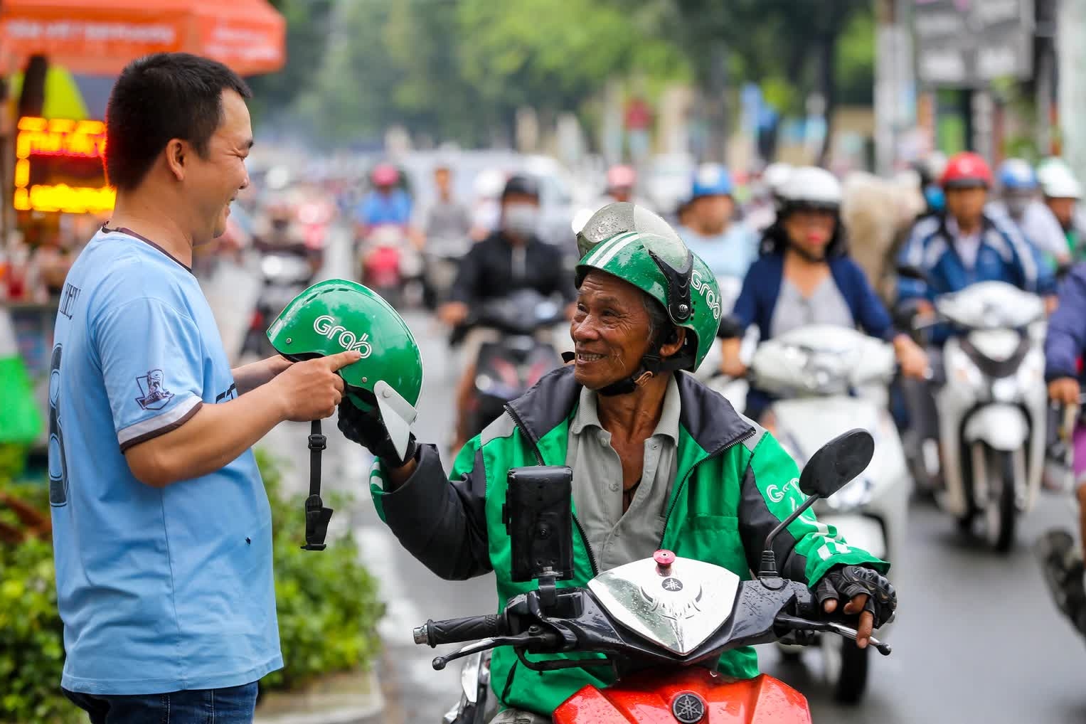 Hà Nội tăng cường an sinh xã hội cho lao động trên nền tảng số