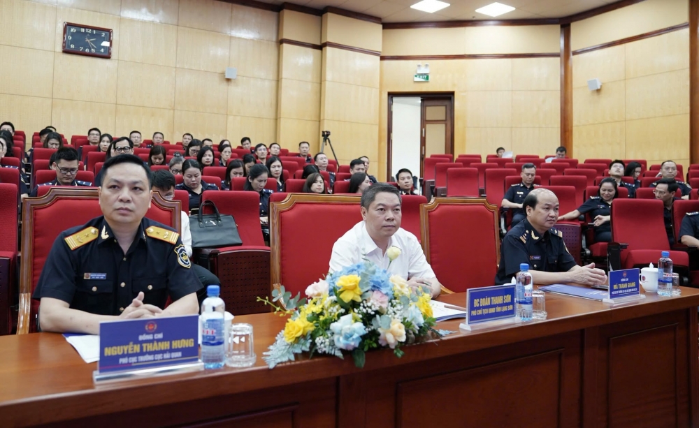 Dự và chỉ đạo hội nghị có đồng chí Đoàn Thanh Sơn, Phó Chủ tịch UBND tỉnh Lạng Sơn; đồng chí Nguyễn Thành Hưng, Phó Cục trưởng Cục Hải quan