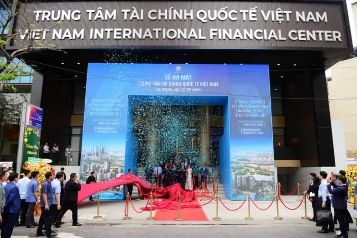 Phê duyệt Hội đồng điều hành Trung tâm tài chính quốc tế, thúc đẩy xây dựng trung tâm tài chính tầm khu vực
