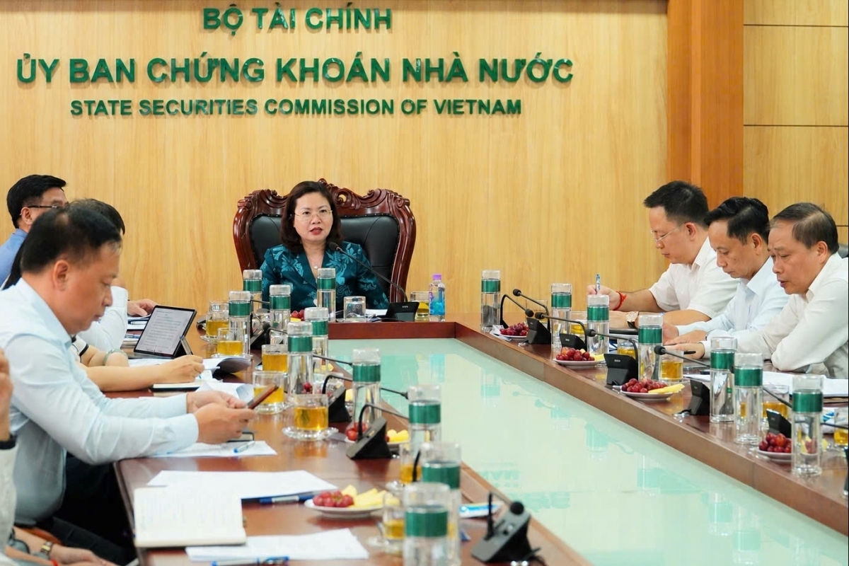 Vốn hóa thị trường chứng khoán vượt 10,57 triệu tỷ đồng