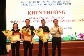 Chi cục Hải quan khu vực II phấn đấu hoàn thành mục tiêu thu 200.000 tỷ đồng