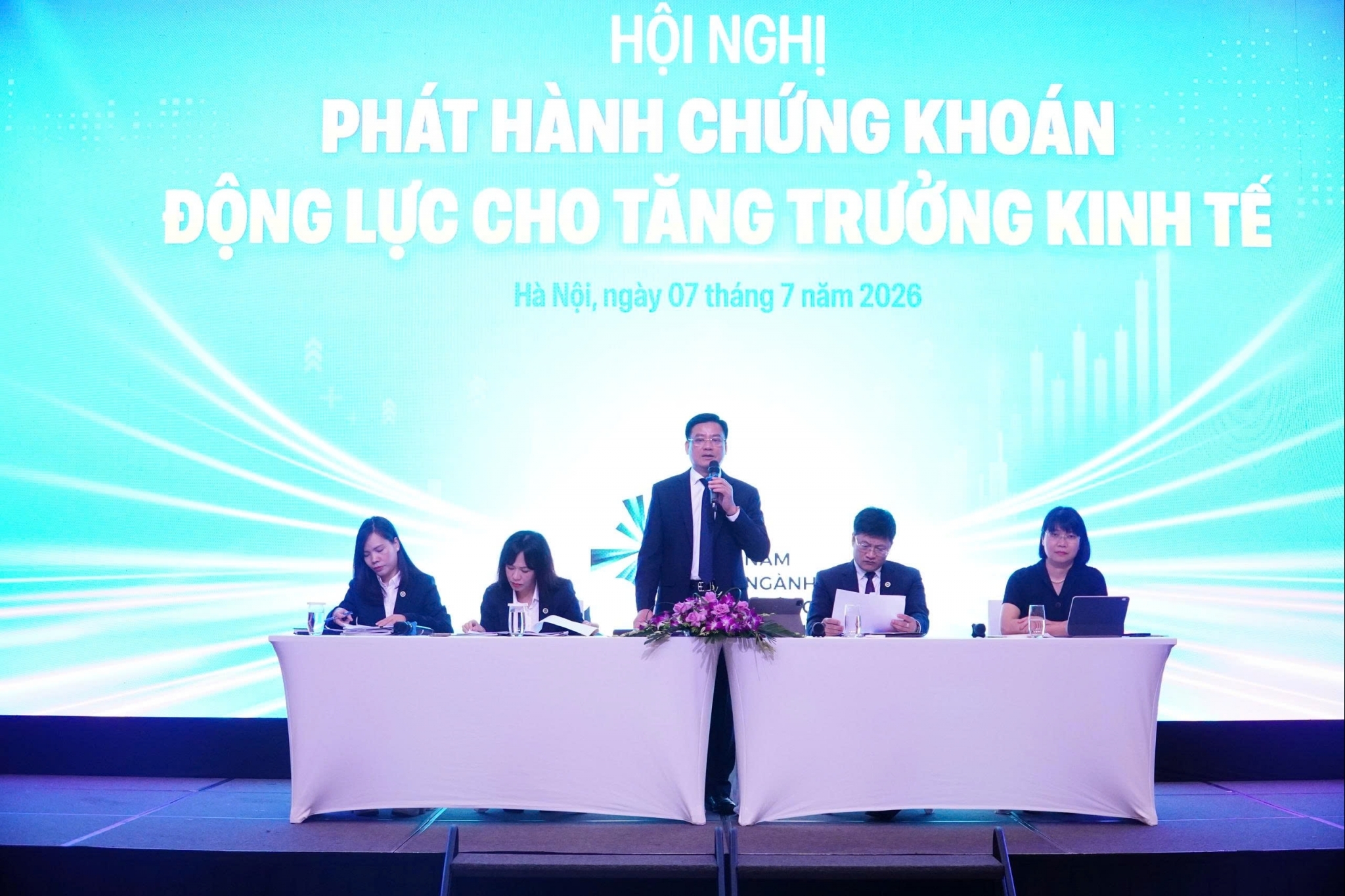 Phát hành chứng khoán: Khơi thông nguồn vốn cho mục tiêu tăng trưởng 2 con số