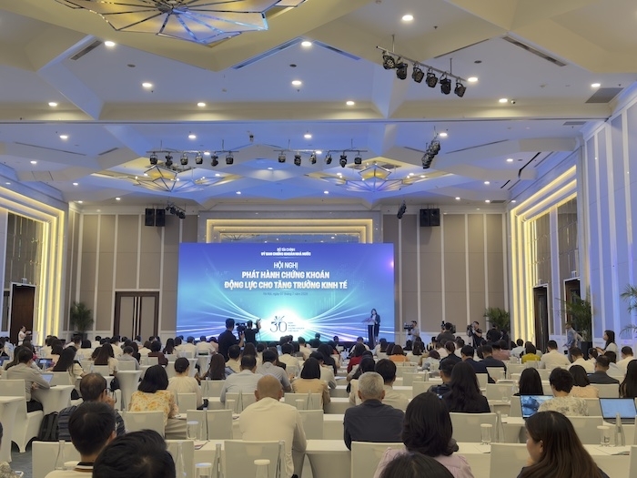 Phát hành chứng khoán: Khơi thông nguồn vốn cho mục tiêu tăng trưởng 2 con số Phát hành chứng khoán: Khơi thông nguồn vốn cho mục tiêu tăng trưởng 2 con số
