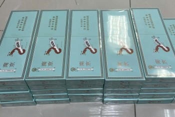 Lào Cai: Phát hiện 280 bao thuốc lá có dấu hiệu nhập lậu