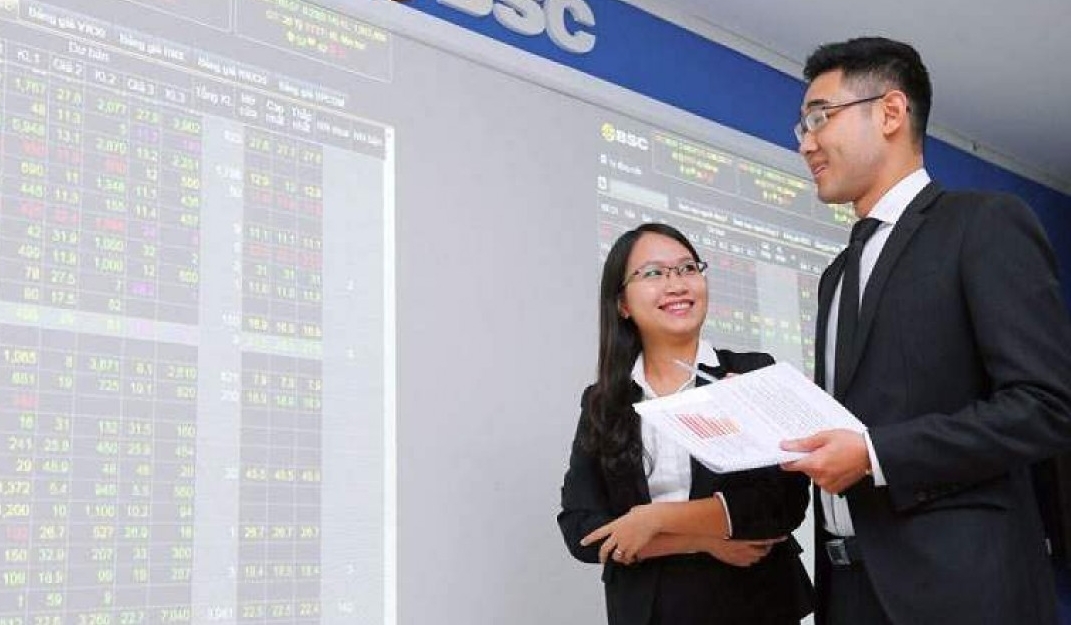 Kỳ vọng lợi nhuận tăng nhưng cổ phiếu chưa được định giá lại