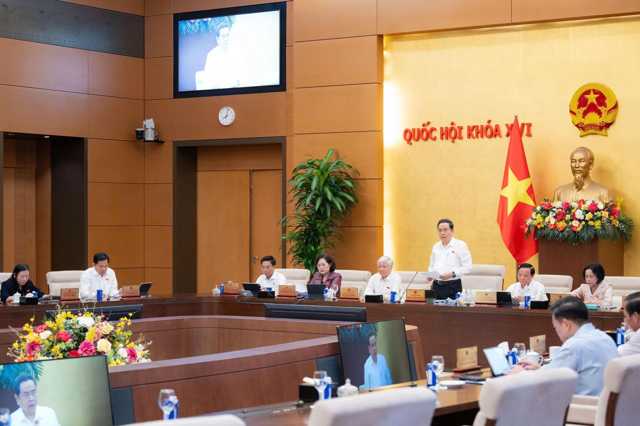 Ủy ban Thường vụ Quốc hội xem xét 24 dự án luật, nghị quyết chuẩn bị kỳ họp không thường lệ Phien họp thu 4 Uy ban Thuong vu Quoc Hoi