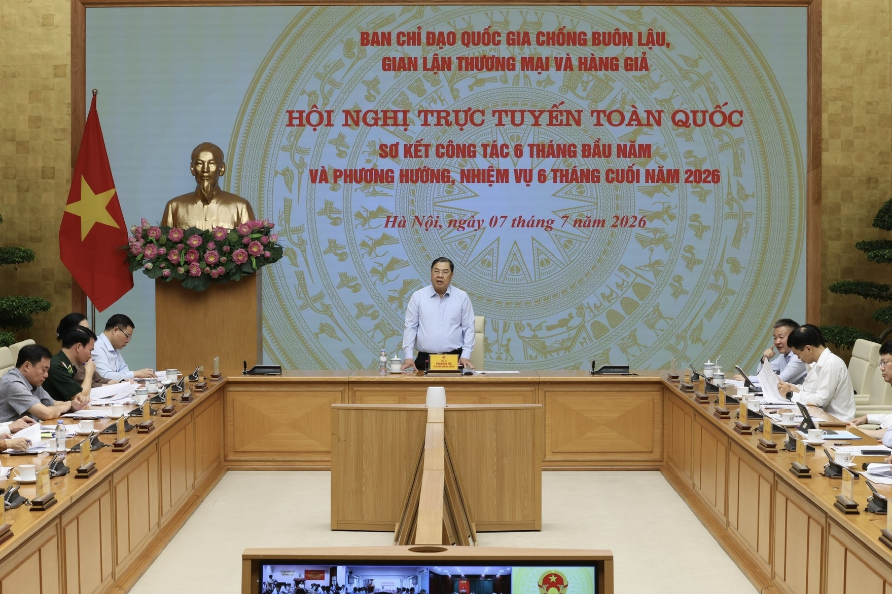Siết chặt chống buôn lậu, hàng giả, bảo vệ thị trường, tạo động lực cho tăng trưởng