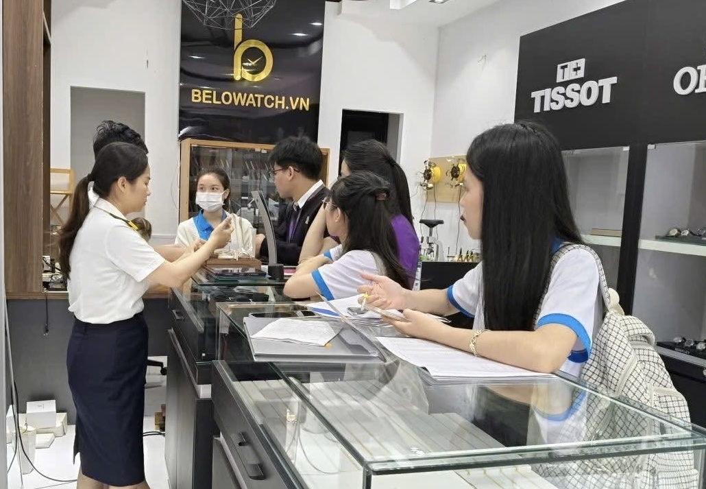Cơ quan Thuế tại thành phố Huế đang đẩy mạnh rà soát mã số thuế. Ảnh: TCS1.