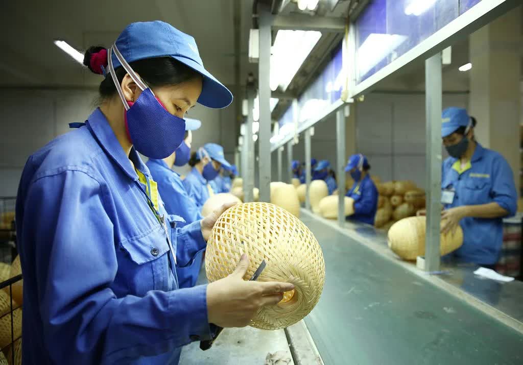 Nâng cao hiệu quả hỗ trợ pháp lý, giảm chi phí tuân thủ cho doanh nghiệp nhỏ và vừa Nâng cao hiệu quả hỗ trợ pháp lý, giảm chi phí tuân thủ cho doanh nghiệp nhỏ và vừa