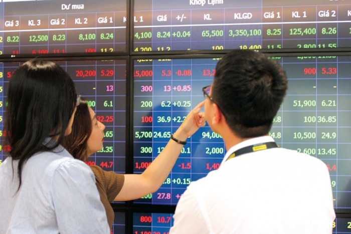 Thị trường chứng khoán tháng 7: Chờ "mạch ngầm" dẫn sóng