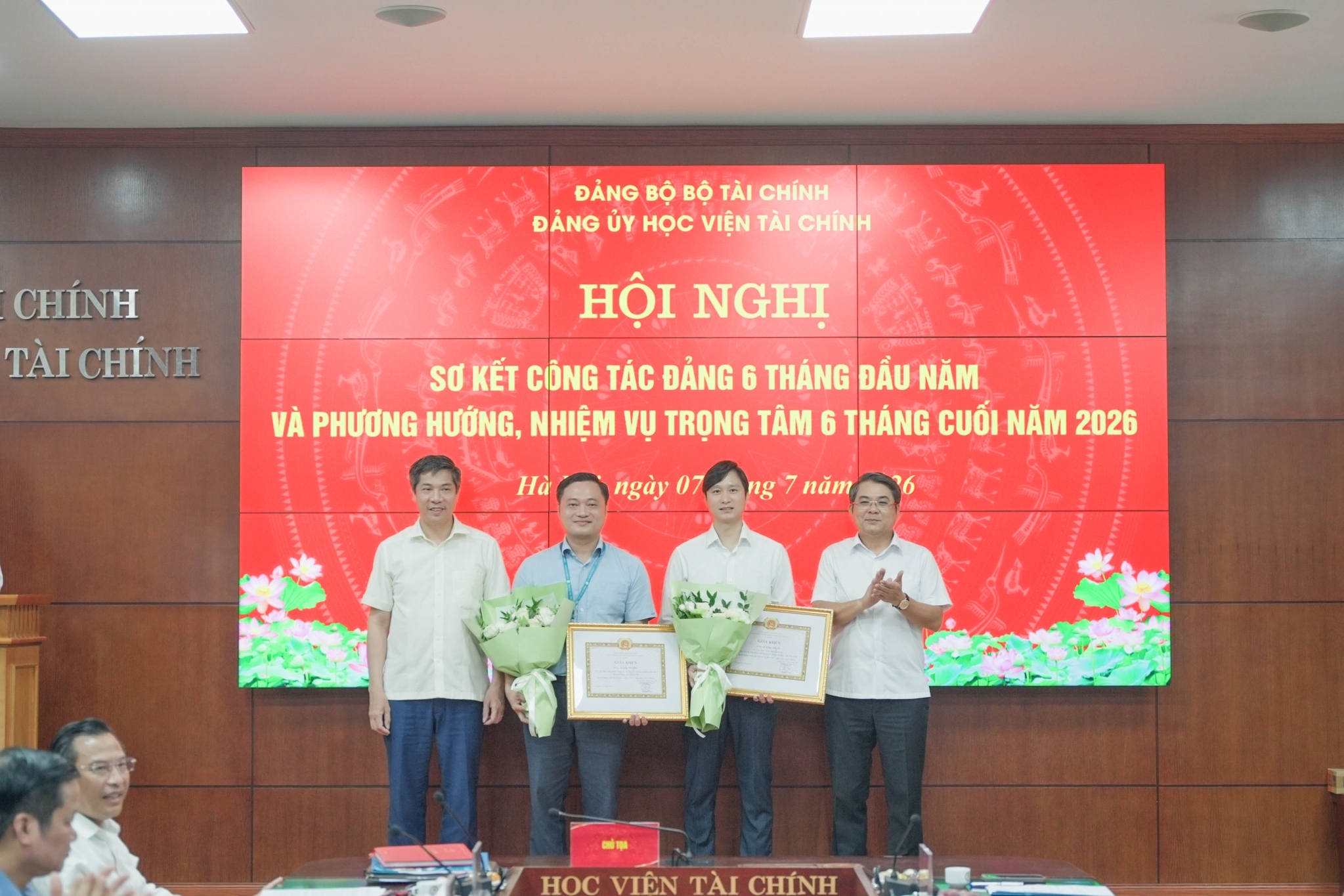 Đảng bộ Học viện Tài chính hoàn thành toàn diện nhiệm vụ chính trị 6 tháng đầu năm 2026