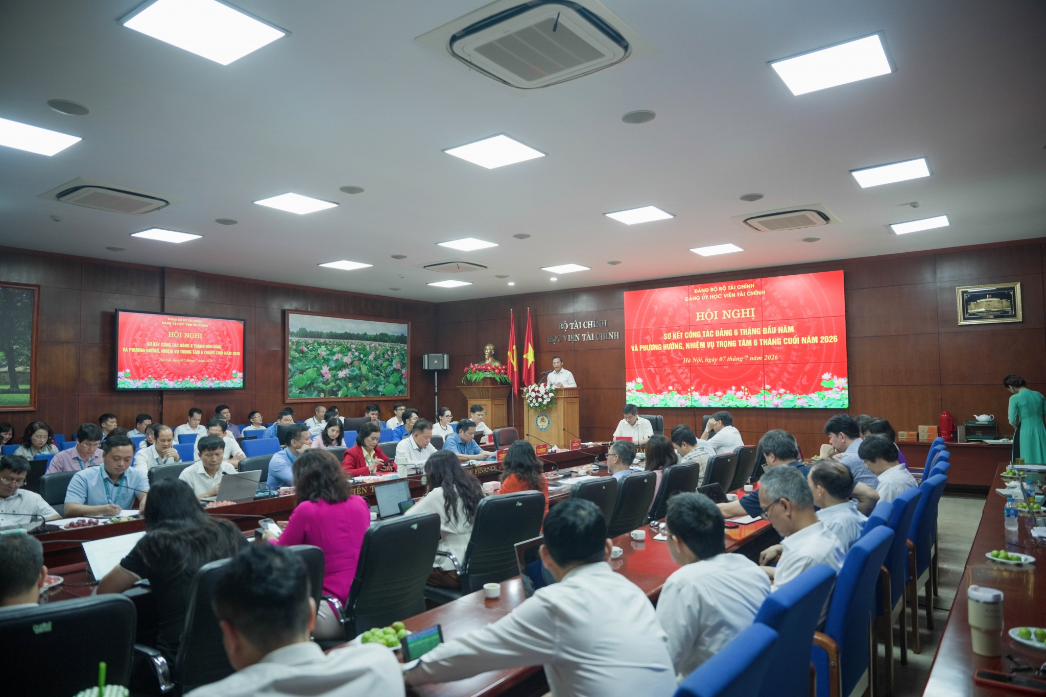 Đảng bộ Học viện Tài chính hoàn thành toàn diện nhiệm vụ chính trị 6 tháng đầu năm 2026