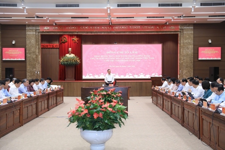 Hà Nội không điều chỉnh mục tiêu tăng trưởng kinh tế 11%