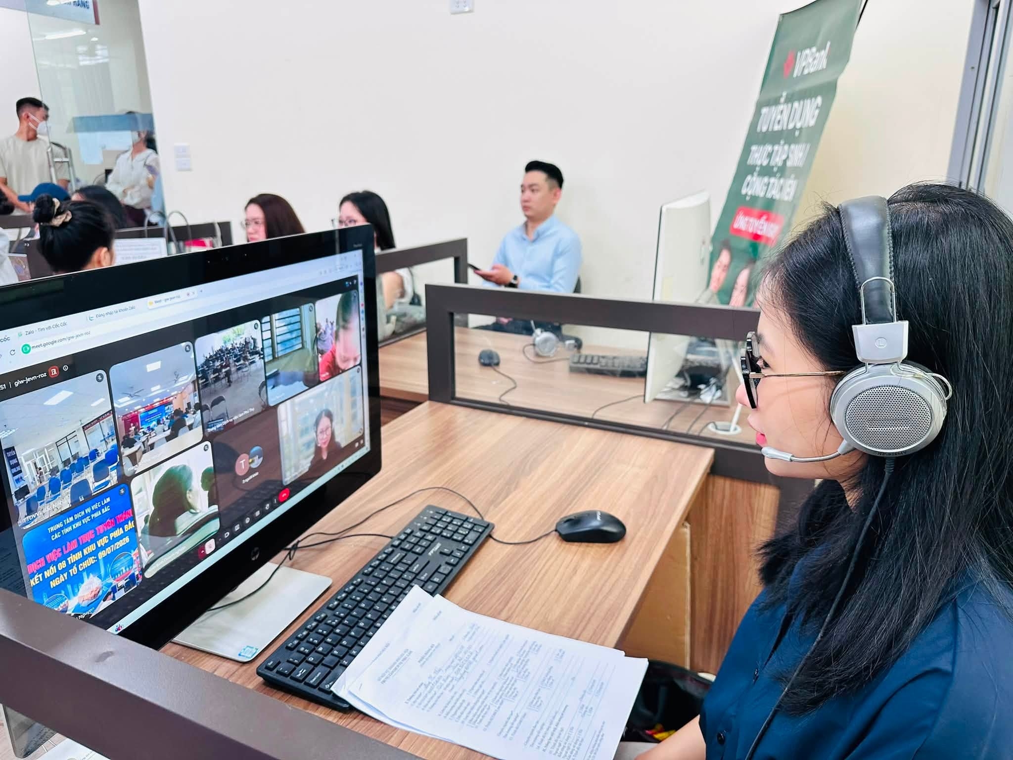 Đan dày lưới an sinh từ chính sách bảo hiểm thất nghiệp