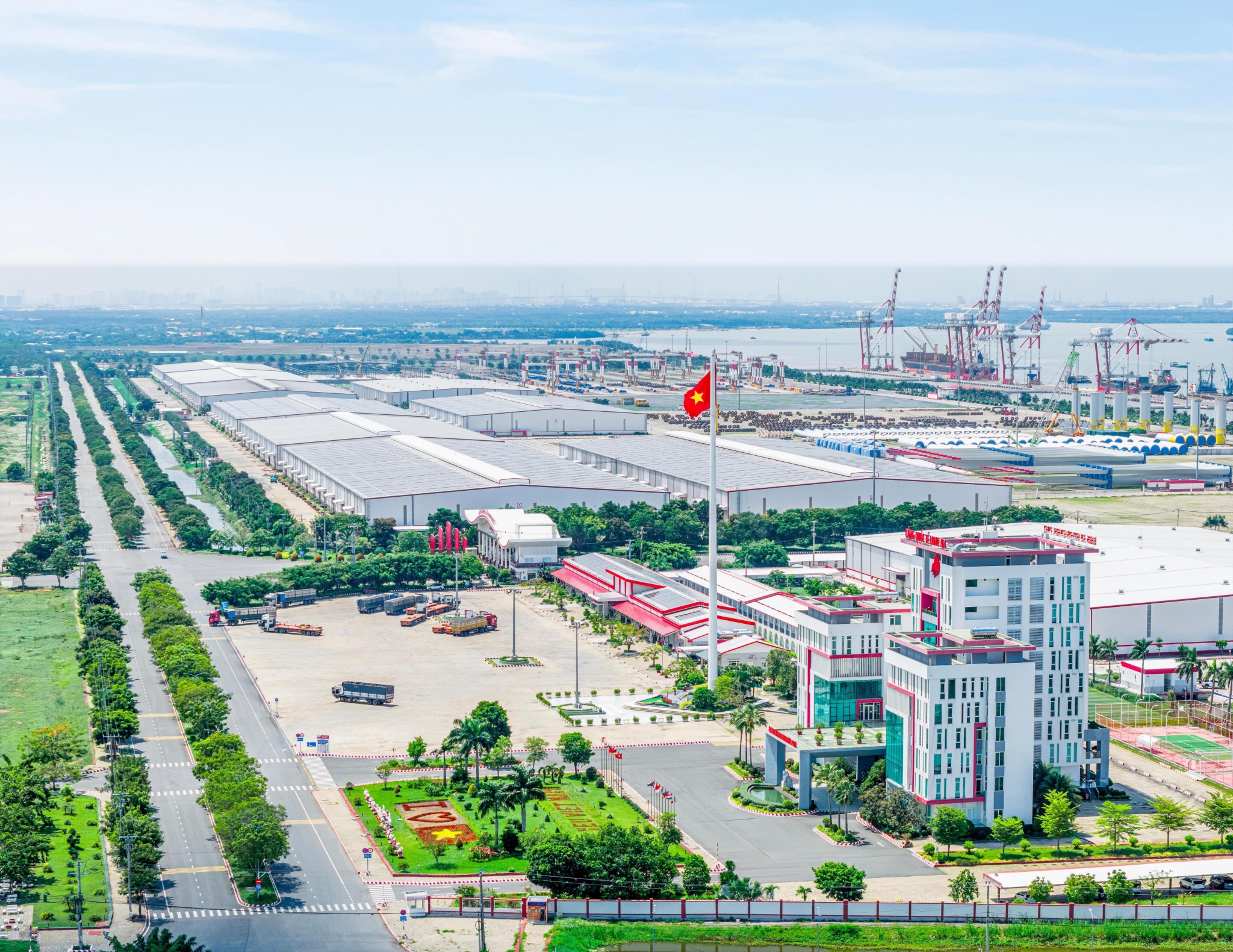 Cảng Quốc tế Long An được vinh danh cảng xanh, góp phần thúc đẩy logistics và tạo thuận lợi xuất nhập khẩu