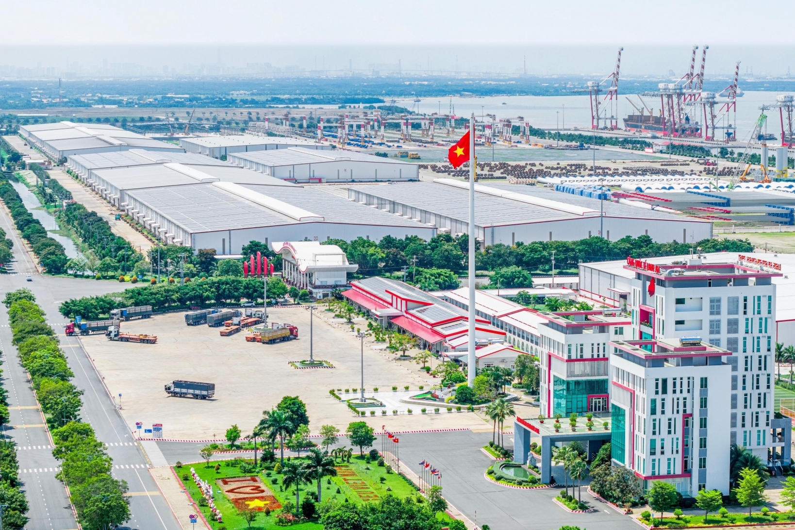 Cảng Quốc tế Long An được vinh danh cảng xanh, góp phần thúc đẩy logistics và tạo thuận lợi xuất nhập khẩu