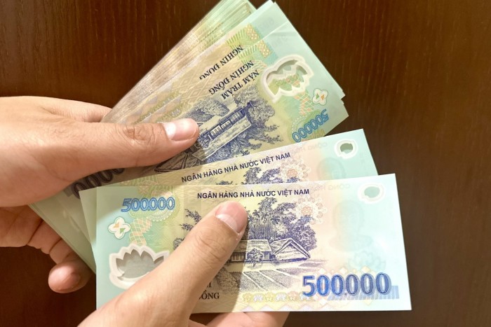 Bài 4: Không để “tăng lương - tăng giá”, bảo vệ sức mua của người dân