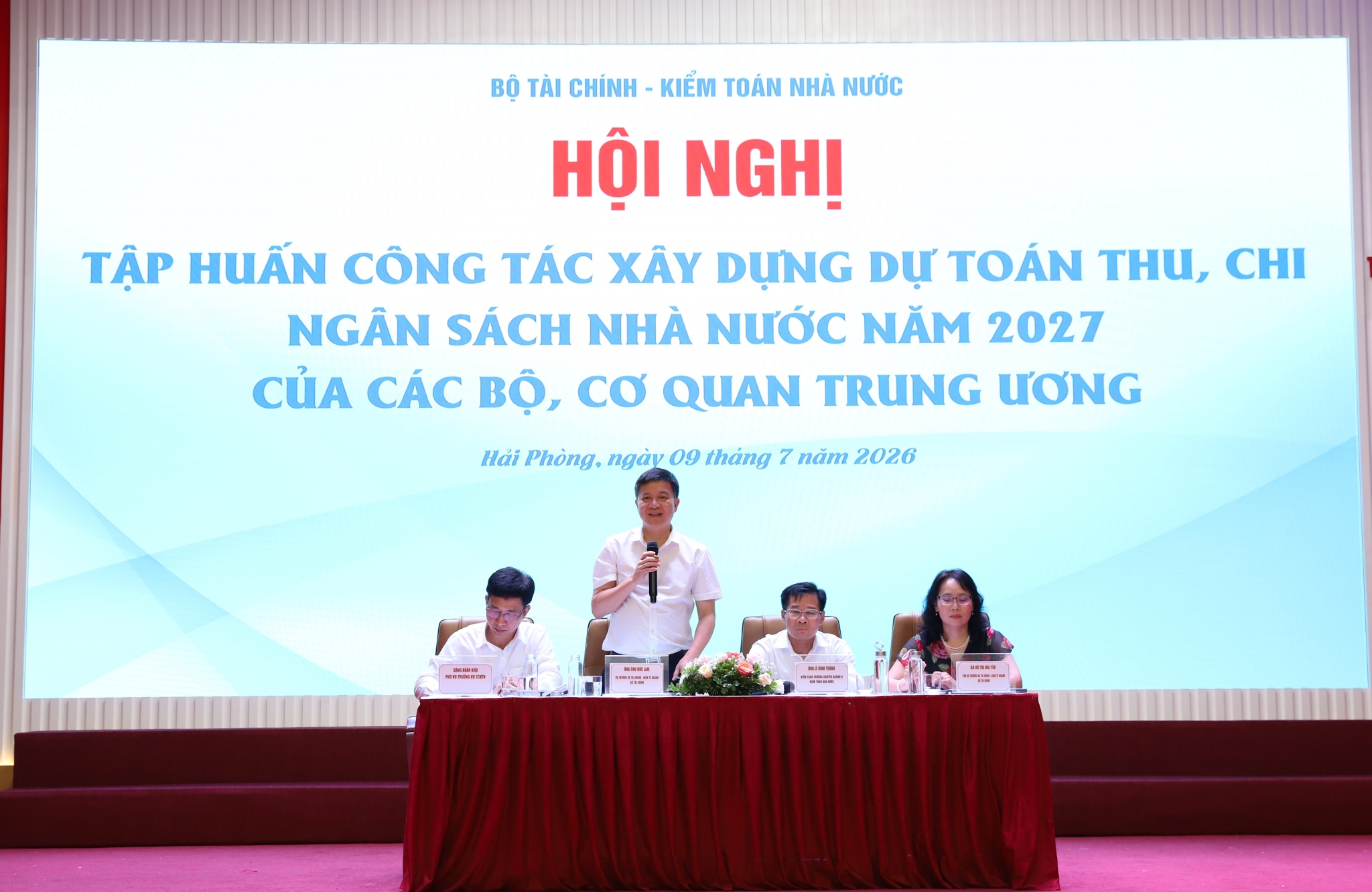 Đồng hành cùng các bộ, ngành nâng chất lượng dự toán ngân sách năm 2027 Tap huan du toan chi ngan sach