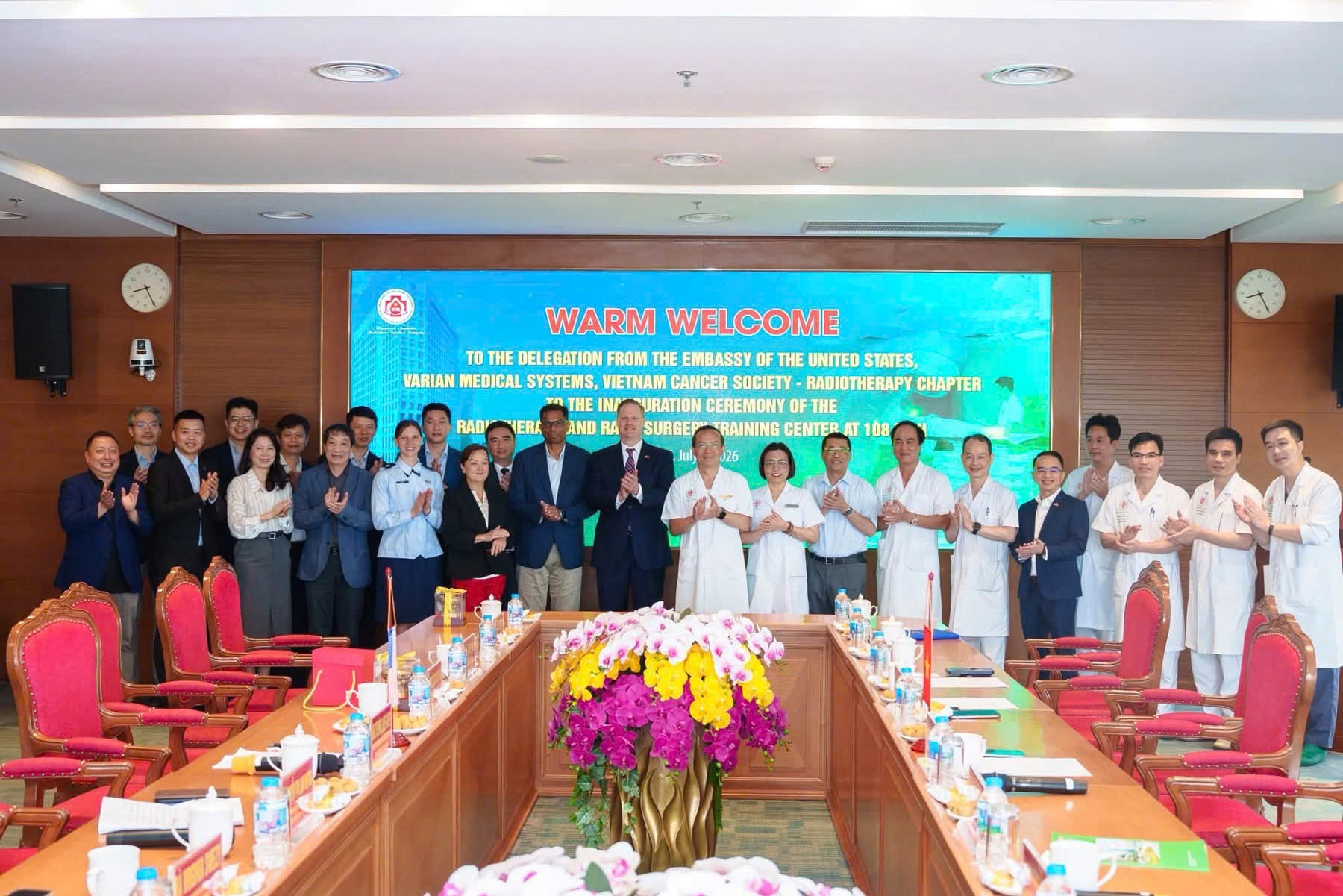 Khai trương trung tâm đào tạo xạ trị - xạ phẫu đầu tiên tại Việt Nam