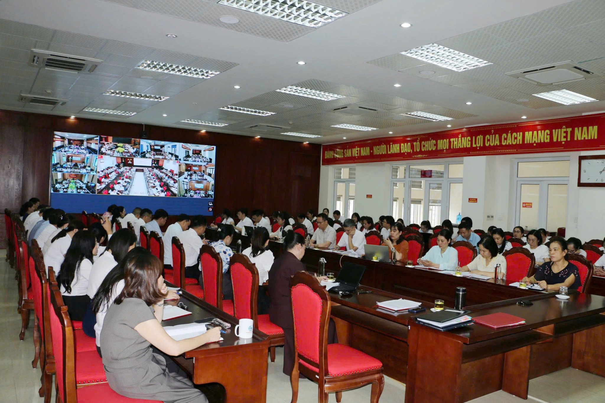 Xây dựng Đảng vững mạnh, tạo động lực hoàn thành nhiệm vụ an sinh xã hội