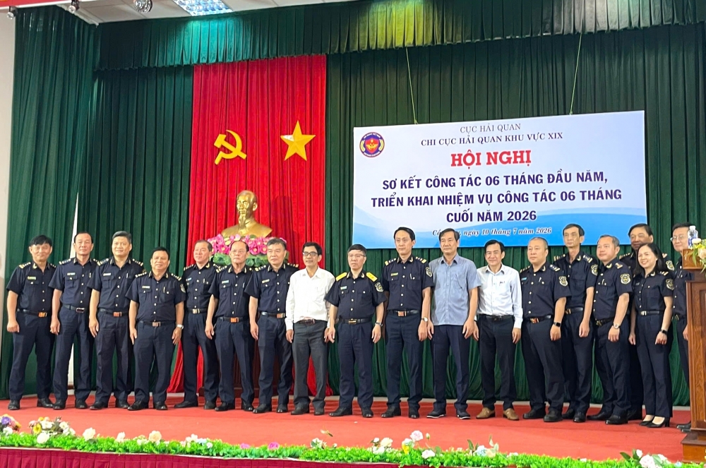 Hải quan khu vực XIX thu ngân sách đạt trên 97% dự toán