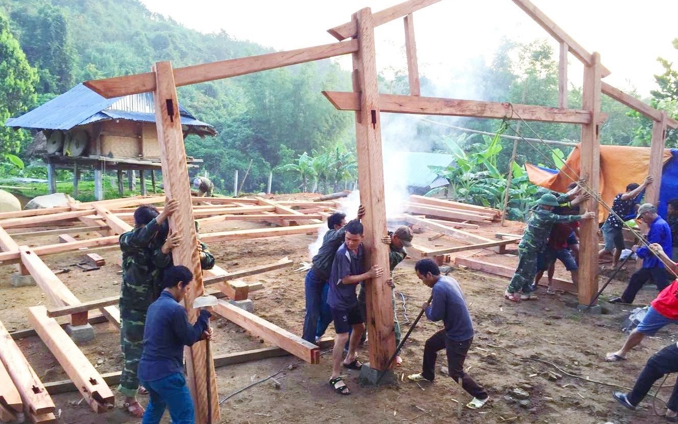 Bộ Tài chính khẩn trương hướng dẫn nguyên tắc hỗ trợ ngân sách xóa nhà tạm cho gia đình chính sách
