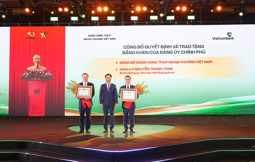 Vietcombank củng cố nền tảng cho chặng tăng trưởng mới Vietcombank củng cố nền tảng cho chặng tăng trưởng mới