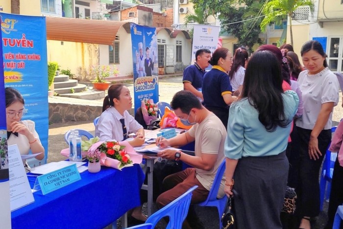 TP. Hồ Chí Minh: Gần 14.000 việc làm trống từ 81 doanh nghiệp chờ người lao động