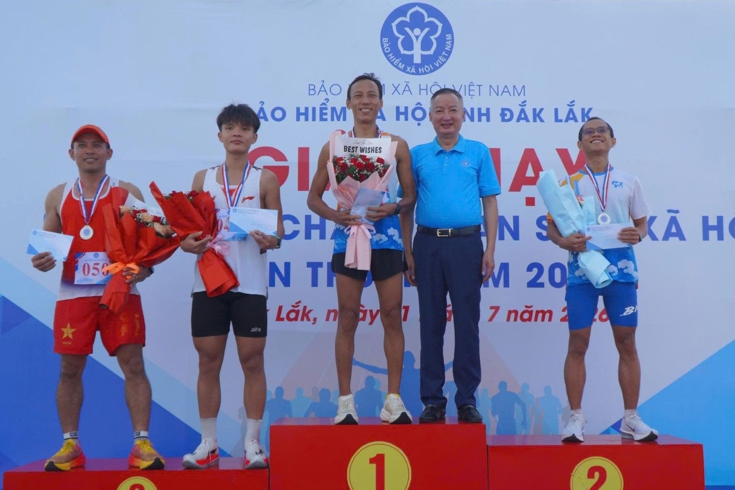 Thành công, lắng đọng và lan tỏa từ Giải chạy "Mỗi bước chân - vì an sinh xã hội"
