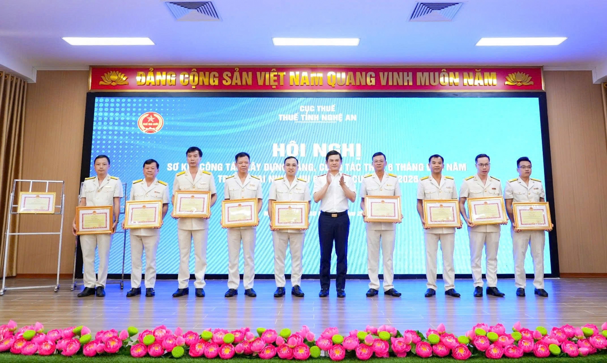 Thuế tỉnh Nghệ An: Đòn bẩy chuyển đổi số giúp thu ngân sách tăng 26,2% so với cùng kỳ