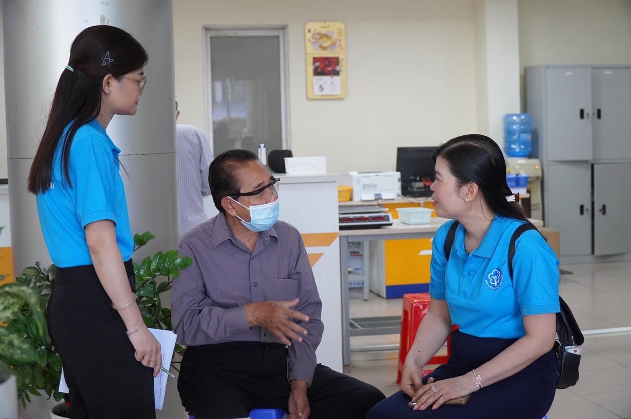 Cả nước có khoảng 90% người hưởng nhận tiền qua tài khoản cá nhân