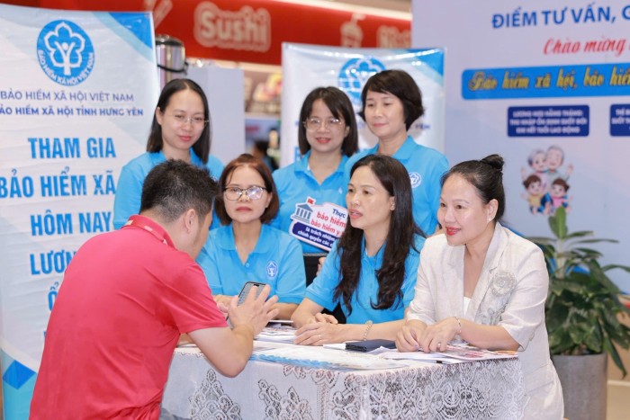 Bảo hiểm xã hội tỉnh Hưng Yên triển khai Mô hình mang chính sách đến tay người dân
