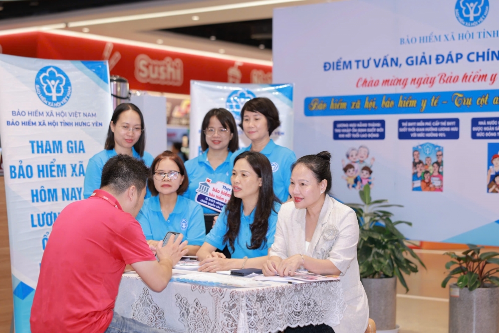 Bảo hiểm xã hội tỉnh Hưng Yên triển khai Mô hình mang chính sách đến tay người dân