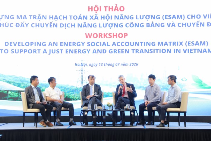Muốn tăng trưởng xanh phải đặt con người vào trung tâm chính sách