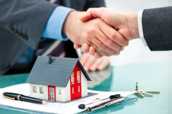 Bên mua bất động sản chỉ nộp thuế thu nhập cá nhân thay bên bán khi có thỏa thuận
