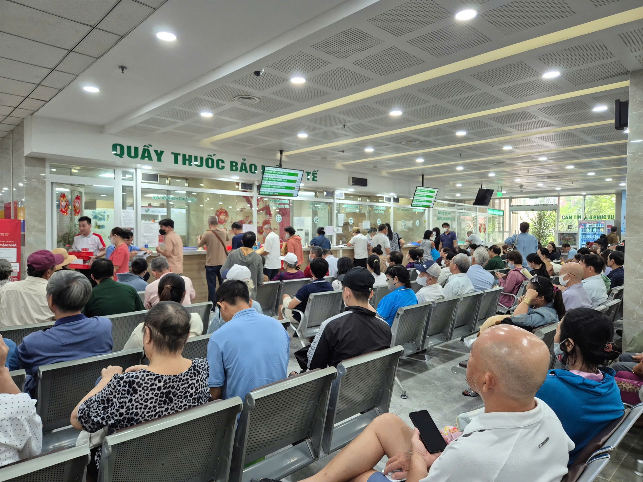 Hà Nội sẽ kiểm tra đột xuất cơ sở khám chữa bệnh bảo hiểm y tế có chi phí tăng bất thường