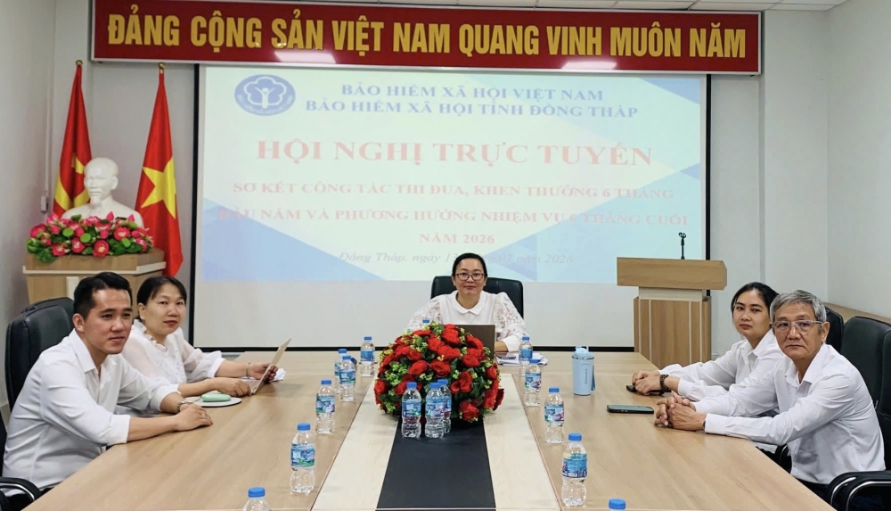 Cụm thi đua số 8 Bảo hiểm xã hội Việt Nam: Hoàn thành gần 100% chỉ tiêu bảo hiểm y tế