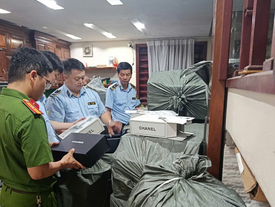 Bắc Ninh: Nhiều doanh nghiệp bị xử phạt vì kinh doanh hàng lậu, hàng giả