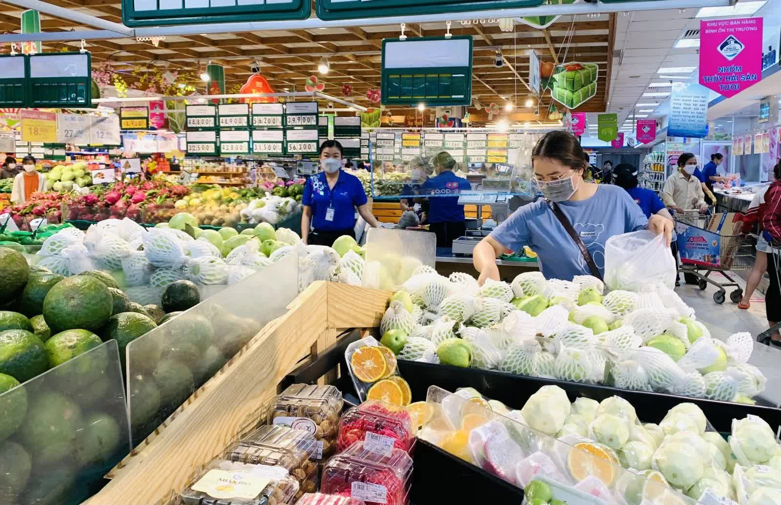Kiểm soát lạm phát: Không nên đồng thời nới lỏng mạnh cả tài khóa và tiền tệ Kiểm soát lạm phát: Không nên đồng thời nới lỏng mạnh cả tài khóa và tiền tệ