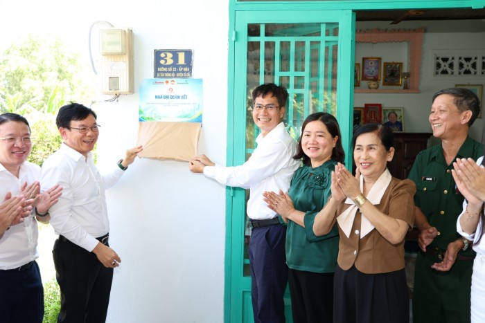 Vietcombank trao 6 nhà tình nghĩa cho cựu chiến binh TP. Hồ Chí Minh