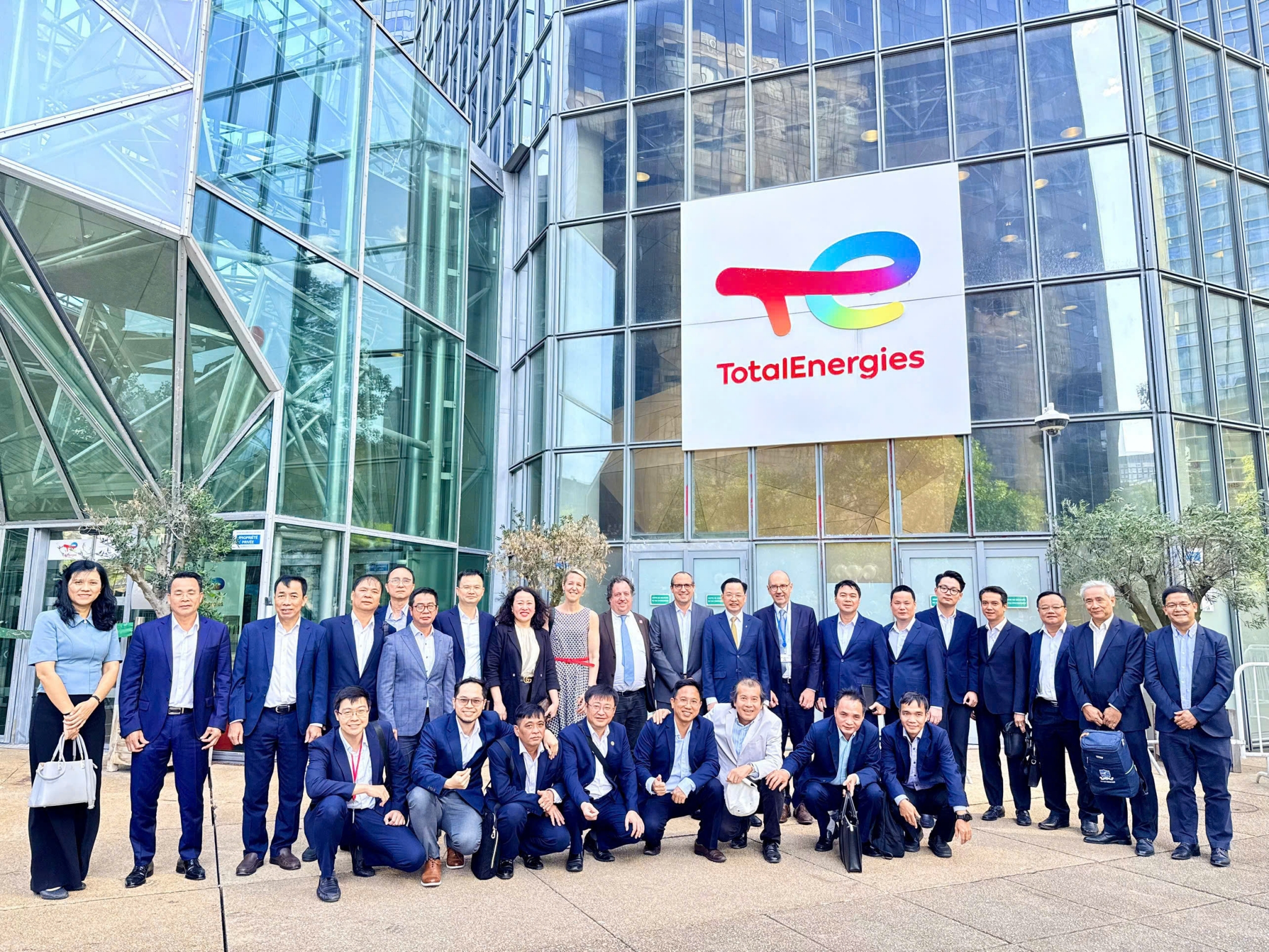 Đẩy mạnh hợp tác với Pháp, Vinachem hướng tới hội nhập hệ sinh thái công nghiệp hóa chất châu Âu