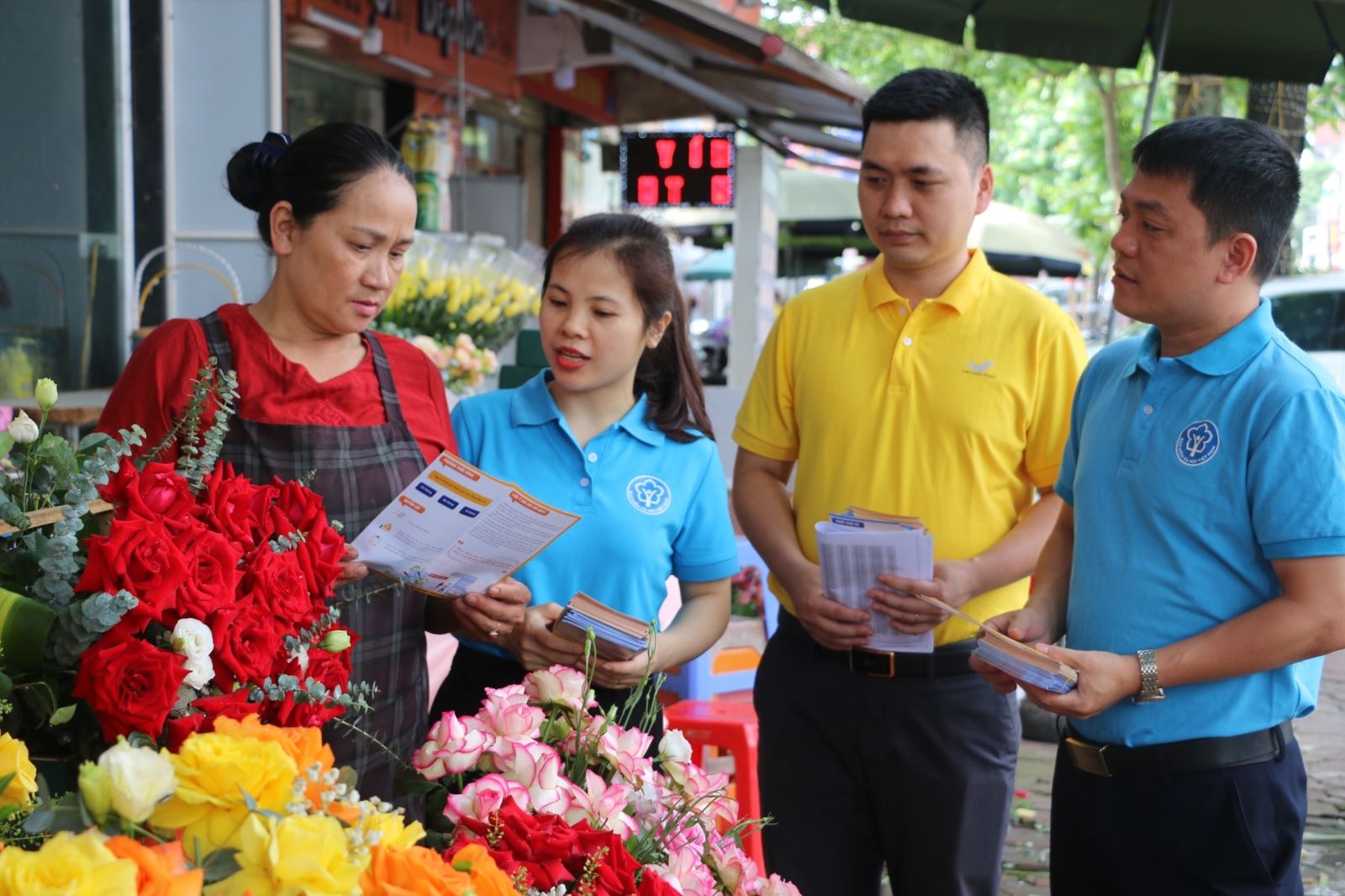 Lấy người dân làm trung tâm trong hoàn thiện chính sách bảo hiểm y tế