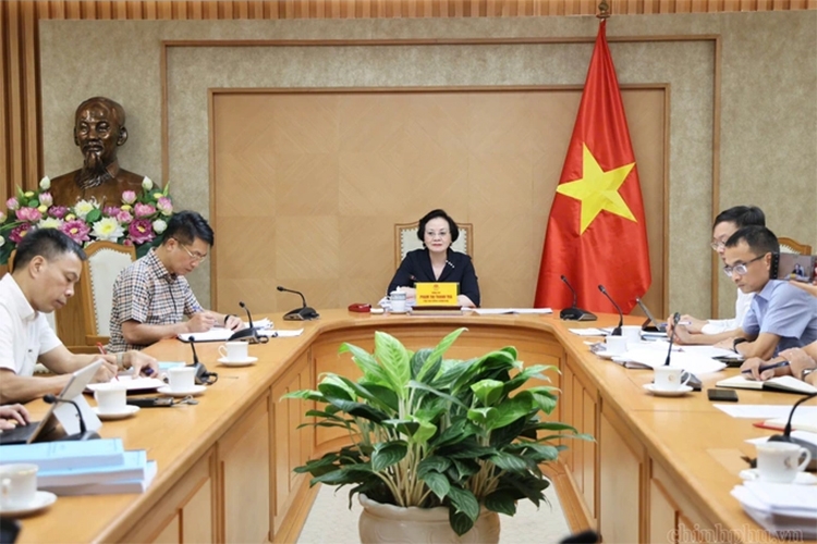 Phó Thủ tướng Phạm Thị Thanh Trà lưu ý cần đổi mới mạnh mẽ tư duy thu hút và trọng dụng nhân tài.