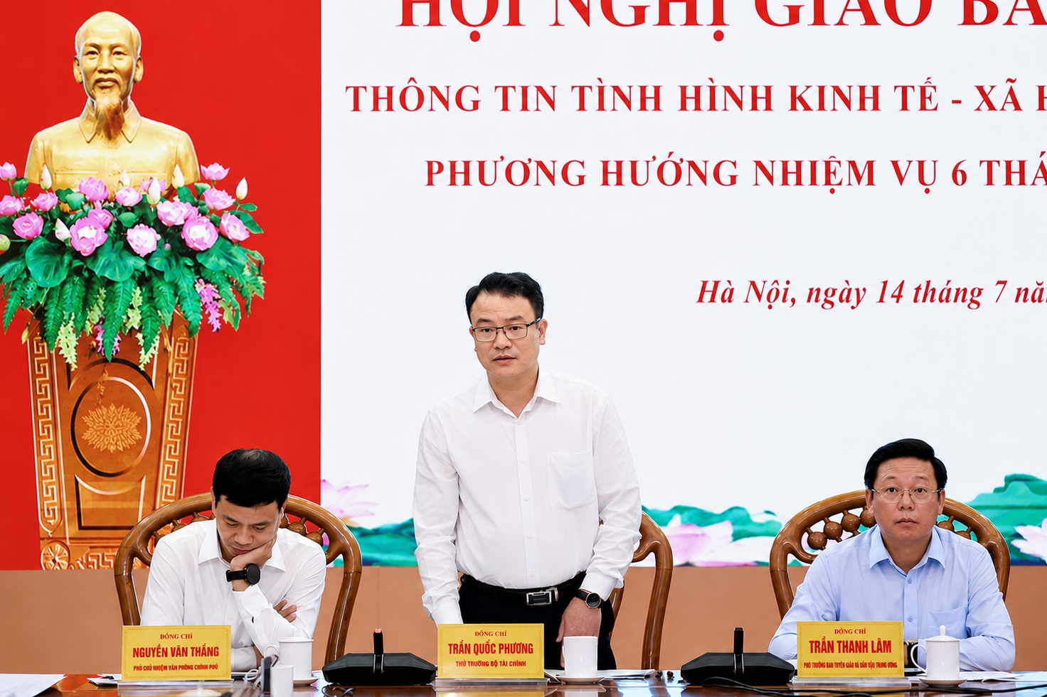 Điều hành linh hoạt giúp GDP 6 tháng tăng cao nhất trong 15 năm