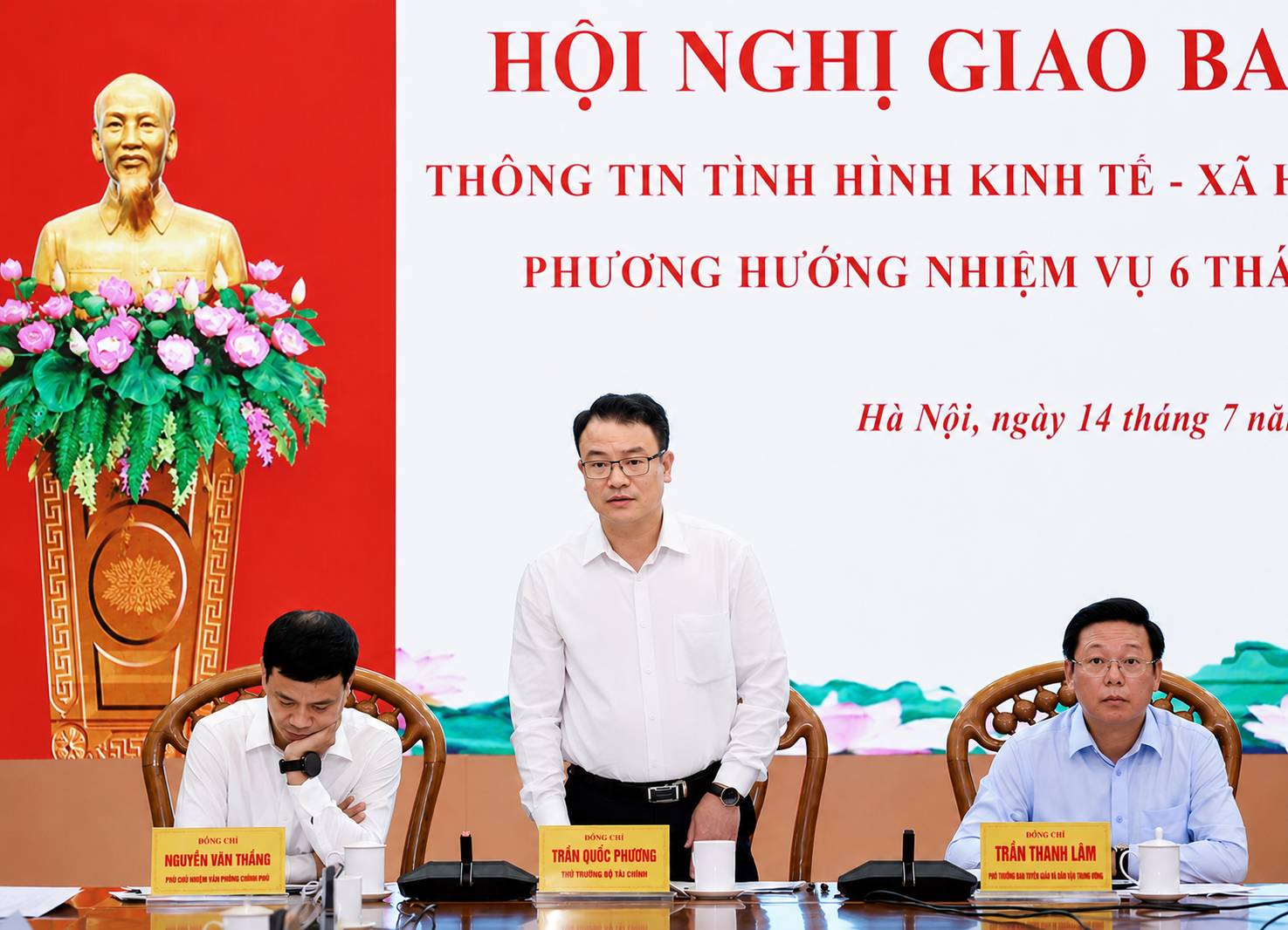 Điều hành linh hoạt giúp GDP 6 tháng tăng cao nhất trong 15 năm Điều hành linh hoạt giúp GDP 6 tháng tăng cao nhất trong 15 năm