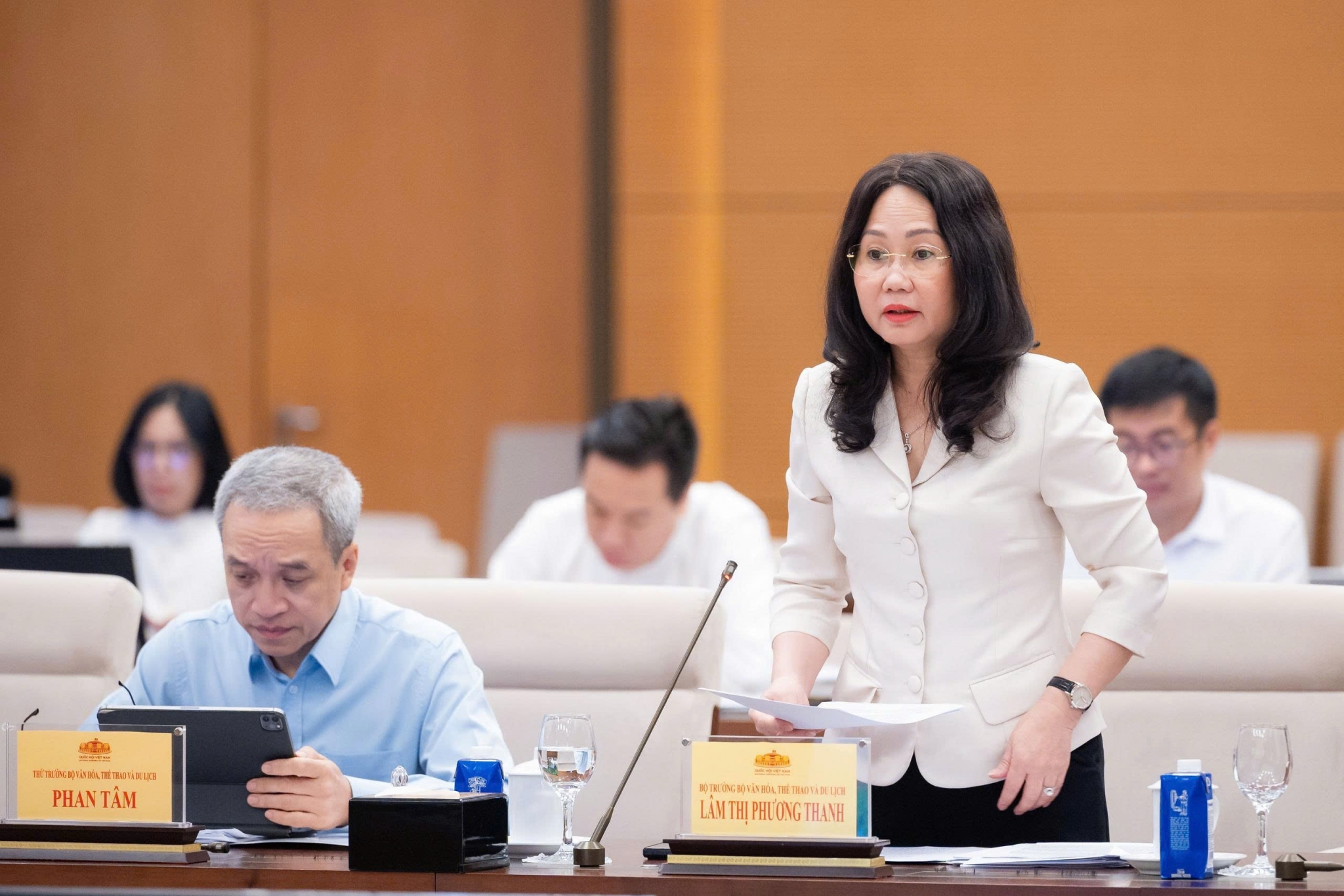 xuất bản xuất bản