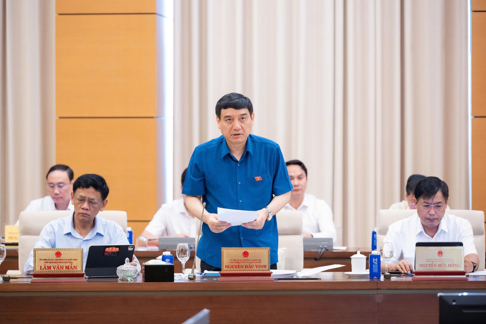 xuất bản xuất bản