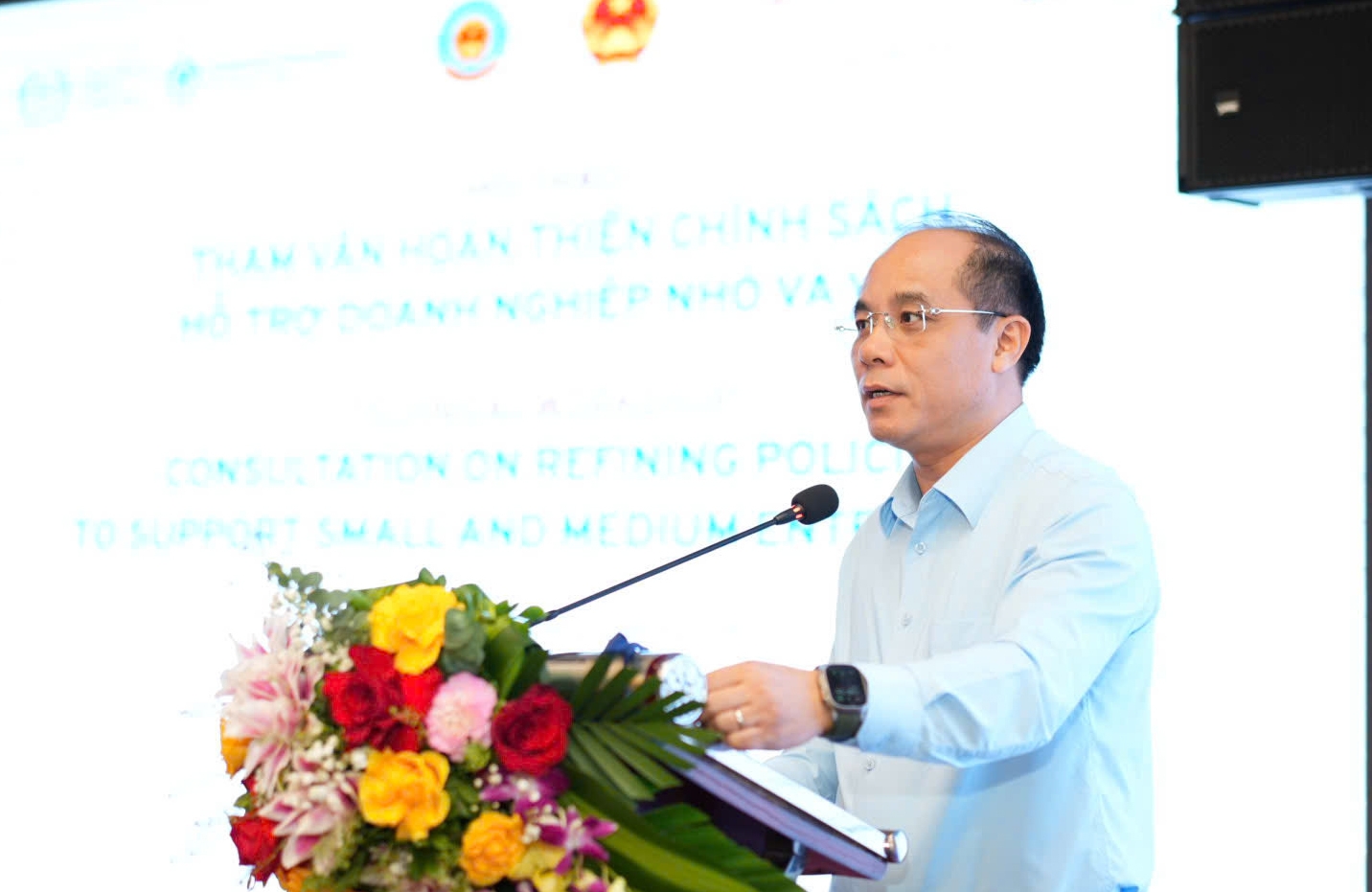 Hoàn thiện khung pháp lý để doanh nghiệp nhỏ và vừa bứt phá trong giai đoạn phát triển mới Hoàn thiện khung pháp lý để doanh nghiệp nhỏ và vừa bứt phá trong giai đoạn phát triển mới